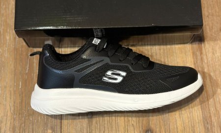 سكيتشرز للشباب